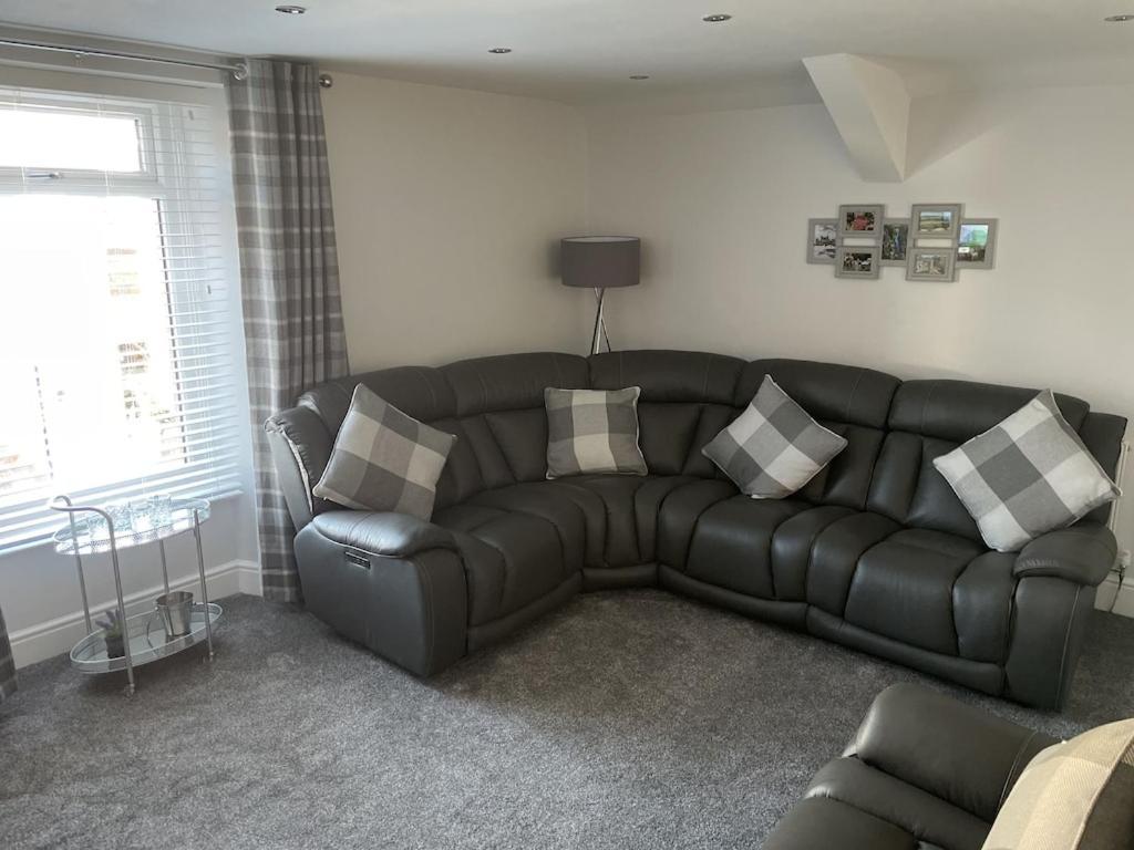 Quirky Cottage In The Centre Of Penrith With A Hot Tub Exterior photo